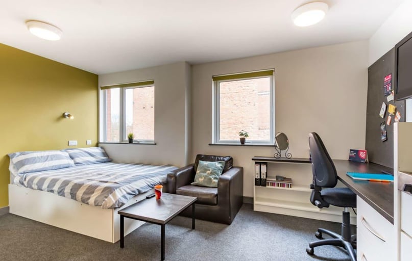 70 Russell Street, Radford, Nottingham - Image 1